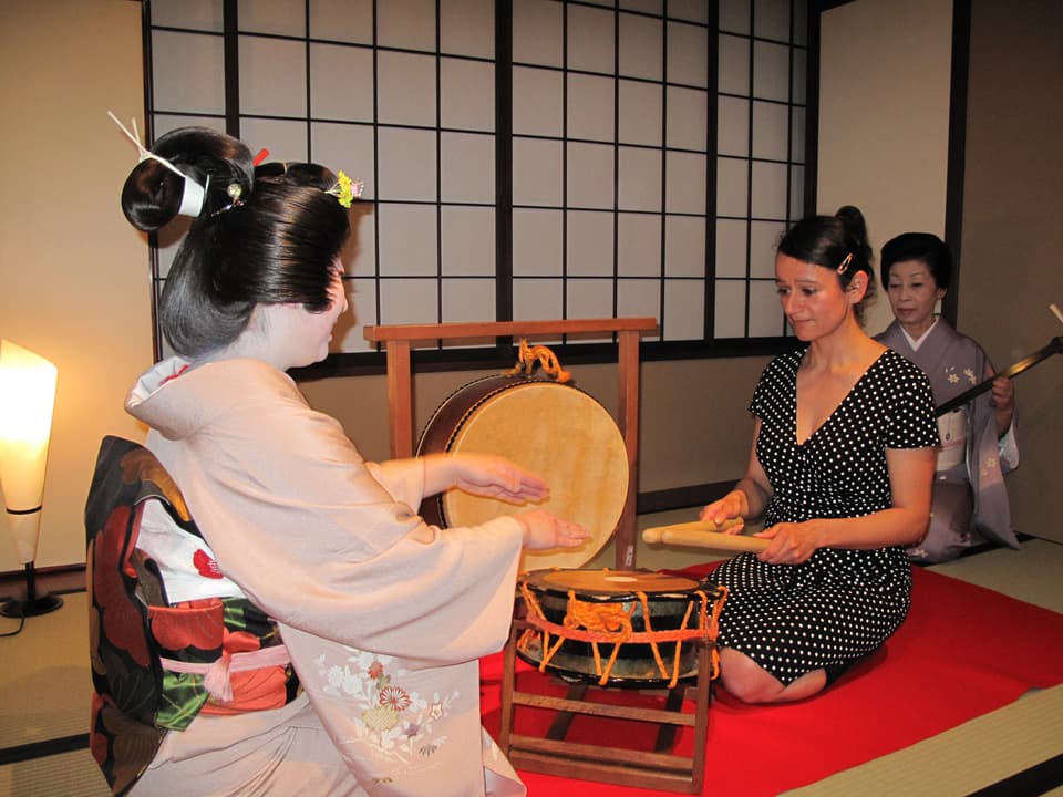 dinner_with_geisha.jpg